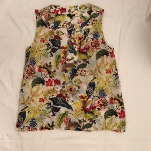 Sleeveless Talbot top. 100% cotton